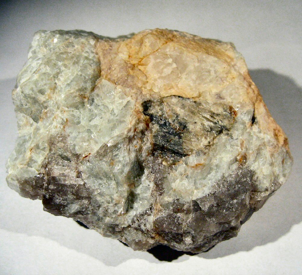 Large Cesstibtantite Image