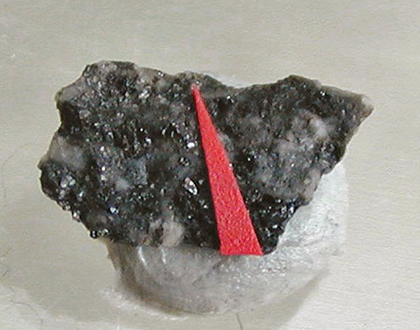 Large Davidite-(Ce) Image