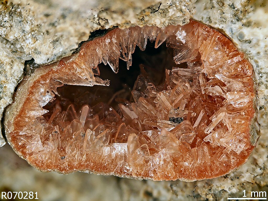 Large Heulandite-Na Image