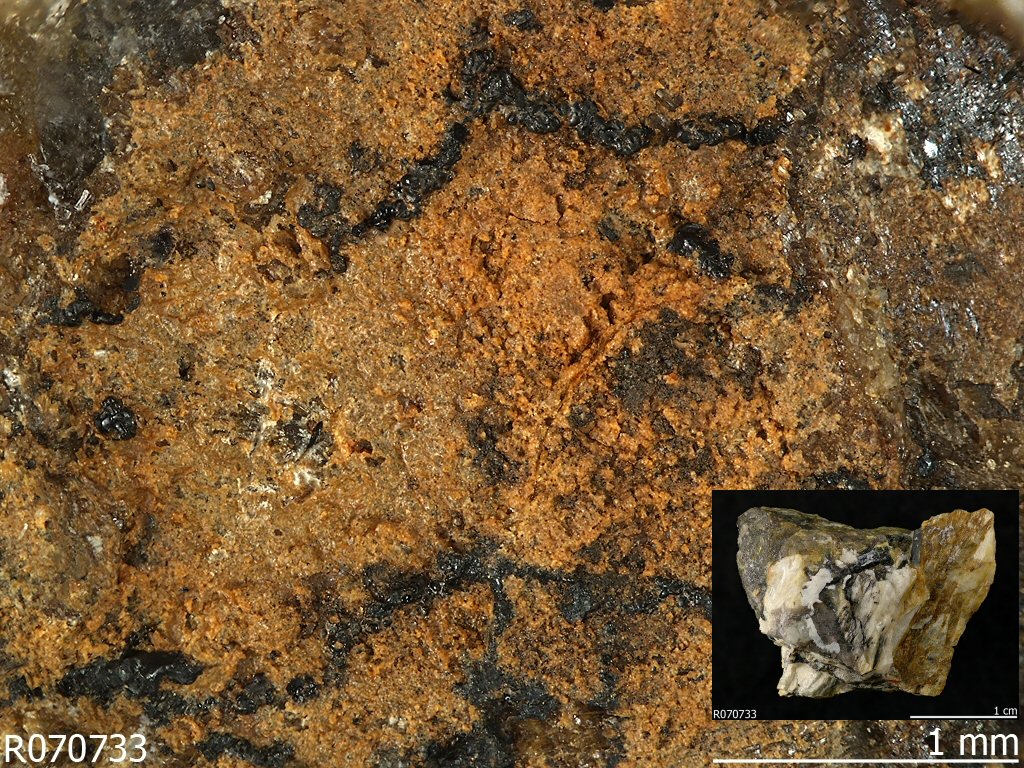 Large Jahnsite-(CaMnFe) Image