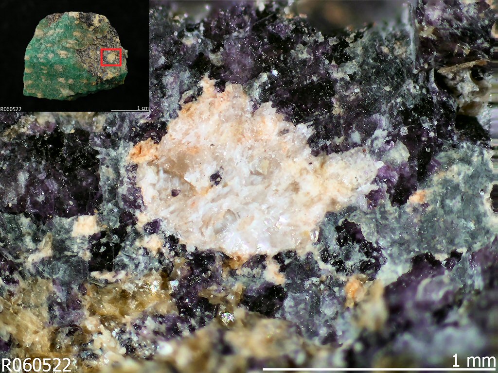 Large Keiviite-(Yb) Image