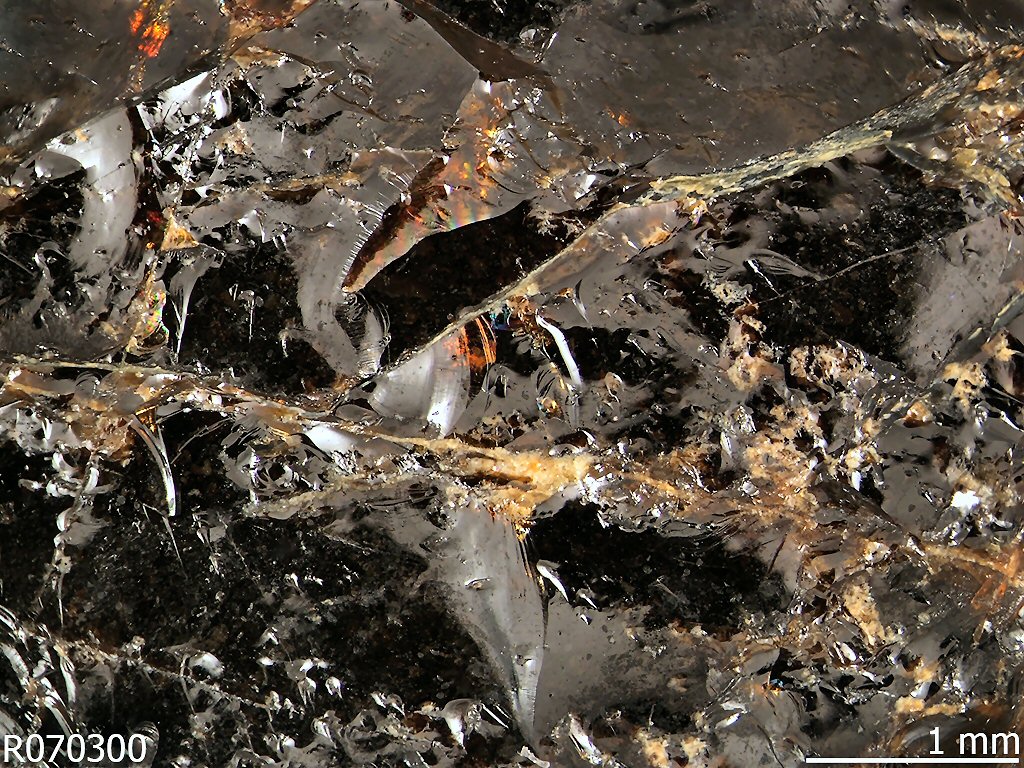 Large Fergusonite-beta-(Ce) Image